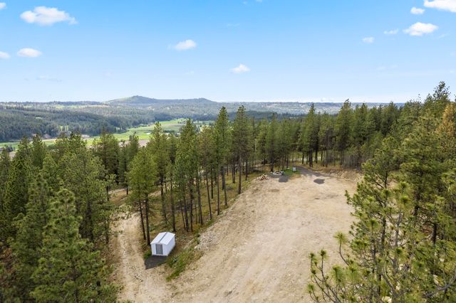 13853 S Serenity Ln, Valleyford, WA 99036