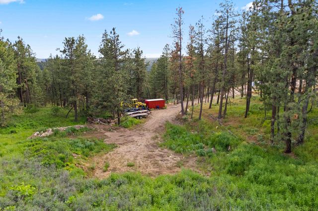 13853 S Serenity Ln, Valleyford, WA 99036