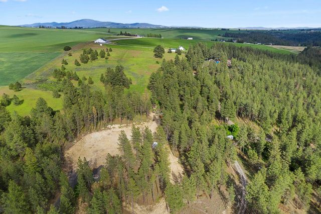 13853 S Serenity Ln, Valleyford, WA 99036