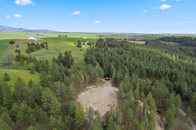 13853 S Serenity Ln, Valleyford, WA 99036