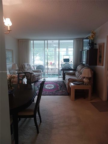 2901 NW 48th Ave 367, Lauderdale Lakes, FL 33313