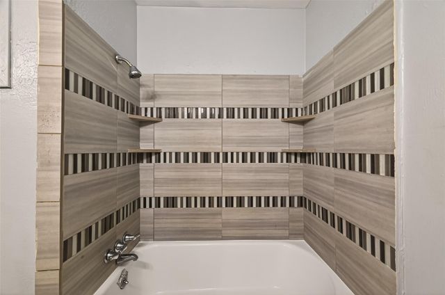 1450 Maryknoll Drive, Houston, TX 77015