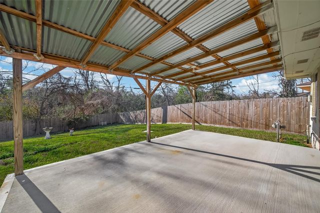 1450 Maryknoll Drive, Houston, TX 77015