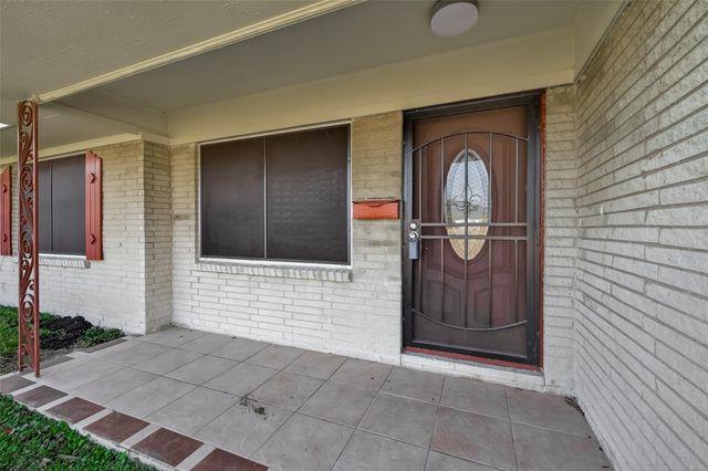 1450 Maryknoll Drive, Houston, TX 77015