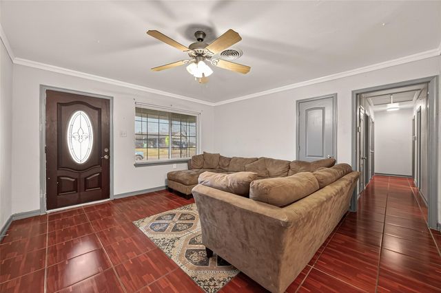 1450 Maryknoll Drive, Houston, TX 77015