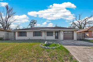 1450 Maryknoll Drive, Houston, TX 77015