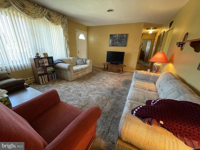 410 OAK ST, Richland, PA 17087