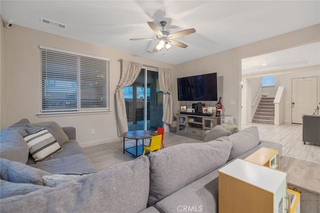 3433 W Milan, Visalia, CA 93277