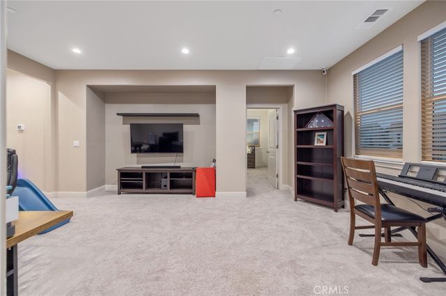 3433 W Milan, Visalia, CA 93277