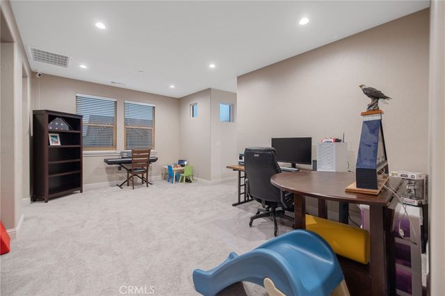 3433 W Milan, Visalia, CA 93277