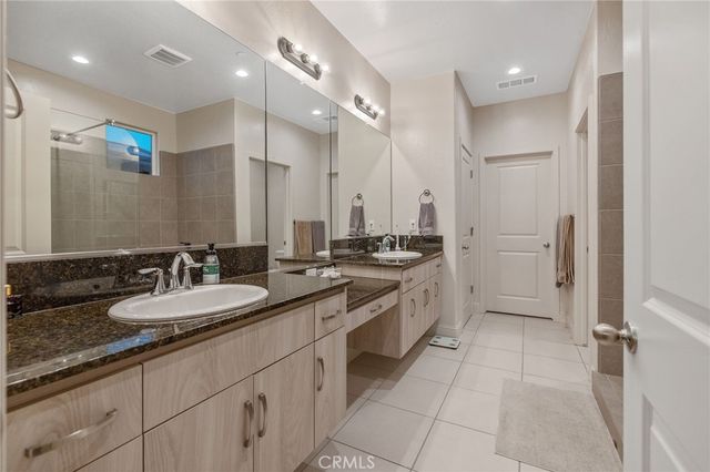 3433 W Milan, Visalia, CA 93277