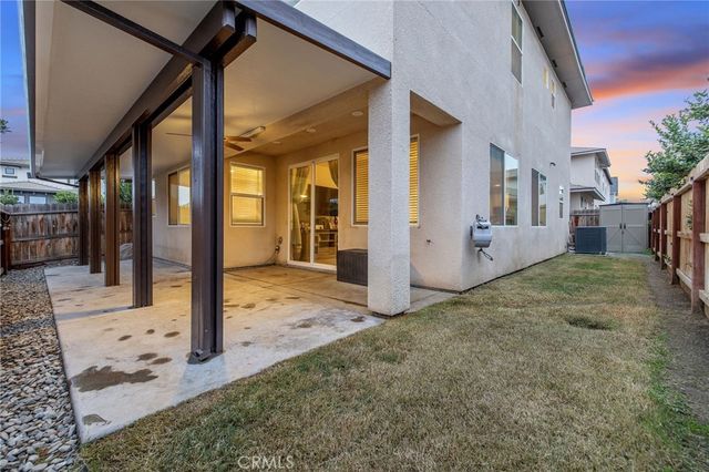 3433 W Milan, Visalia, CA 93277