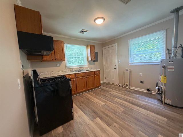 2632 Goodman, Paducah, KY 42003