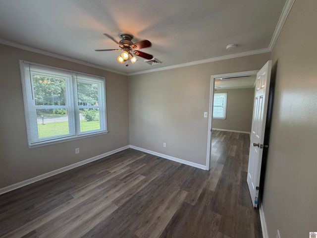 2632 Goodman, Paducah, KY 42003