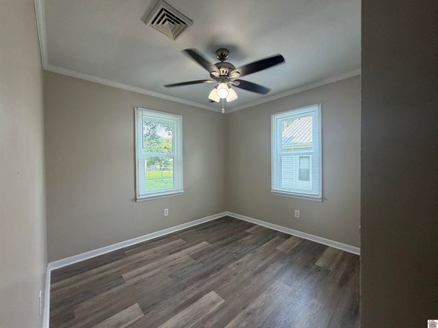 2632 Goodman, Paducah, KY 42003