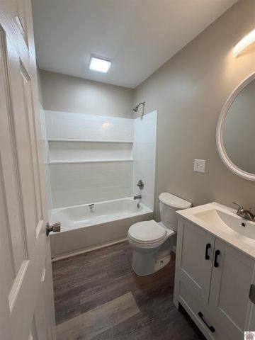 2632 Goodman, Paducah, KY 42003