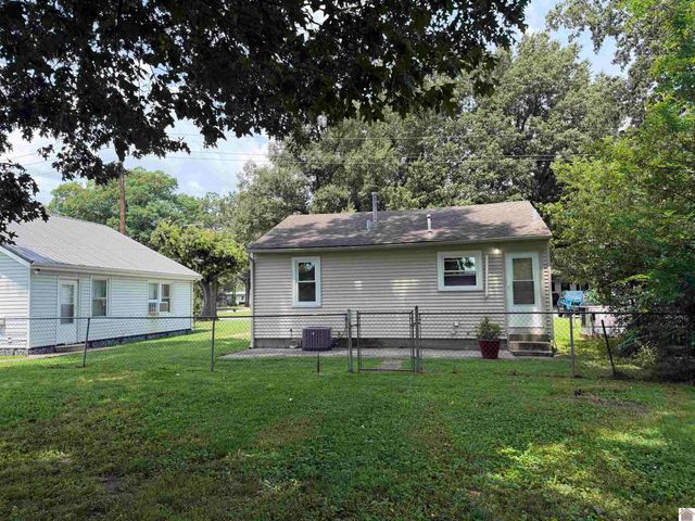 2632 Goodman, Paducah, KY 42003