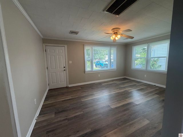 2632 Goodman, Paducah, KY 42003