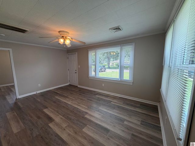 2632 Goodman, Paducah, KY 42003
