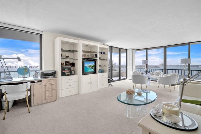 5510 N Ocean Drive 19B, Singer Island, FL 33404