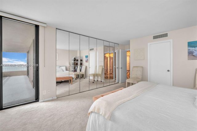 5510 N Ocean Drive 19B, Singer Island, FL 33404