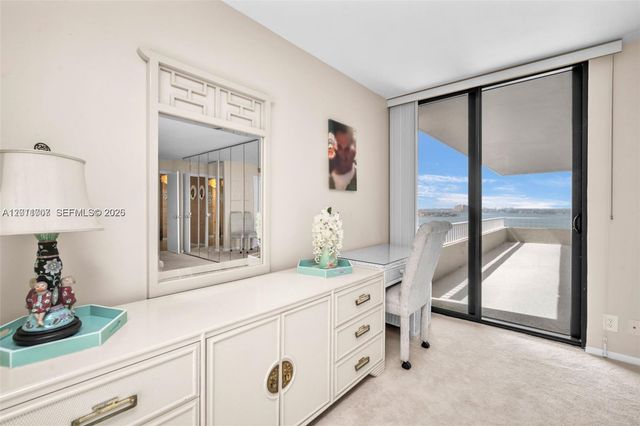 5510 N Ocean Drive 19B, Singer Island, FL 33404