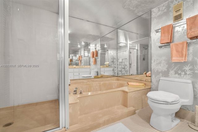5510 N Ocean Drive 19B, Singer Island, FL 33404