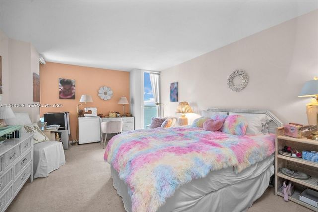 5510 N Ocean Drive 19B, Singer Island, FL 33404