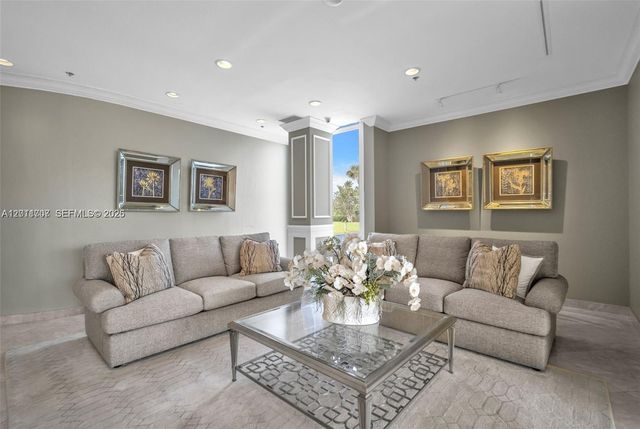 5510 N Ocean Drive 19B, Singer Island, FL 33404