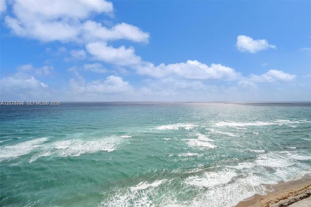 5510 N Ocean Drive 19B, Singer Island, FL 33404