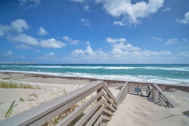 5510 N Ocean Drive 19B, Singer Island, FL 33404