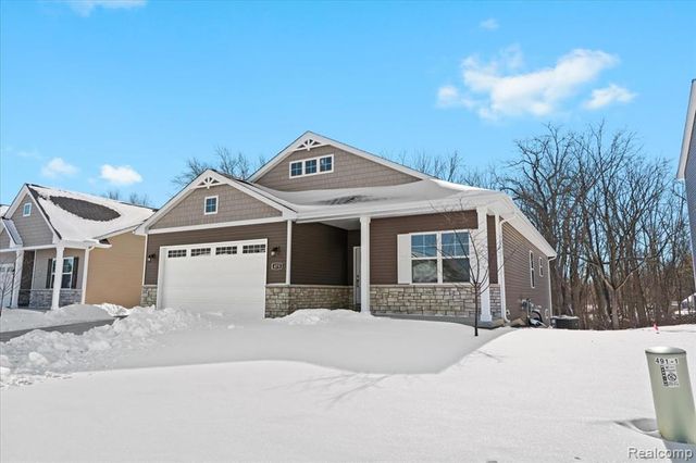 473 Jubilee Drive, Whitmore Lake, MI 48189