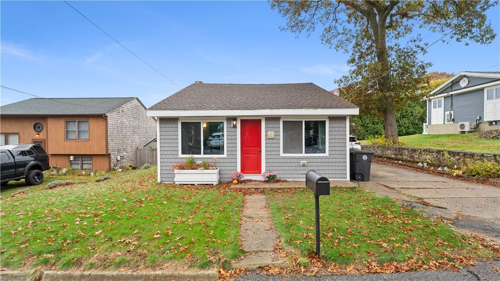 21 Darton Street, Coventry, RI 02816