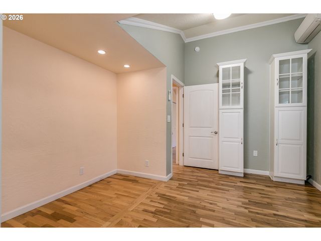 715 ELLSWORTH St, Eugene, OR 97402