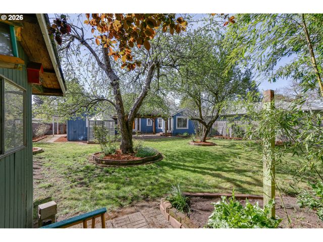 715 ELLSWORTH St, Eugene, OR 97402