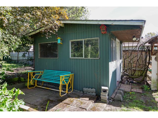 715 ELLSWORTH St, Eugene, OR 97402