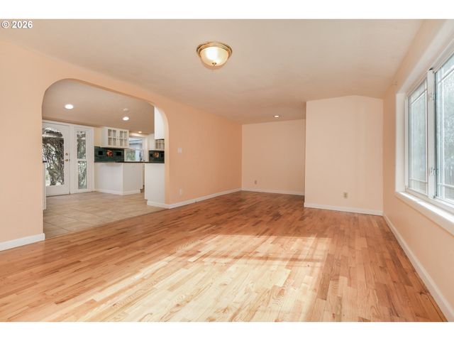 715 ELLSWORTH St, Eugene, OR 97402