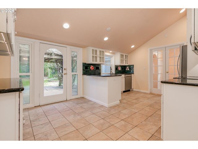 715 ELLSWORTH St, Eugene, OR 97402