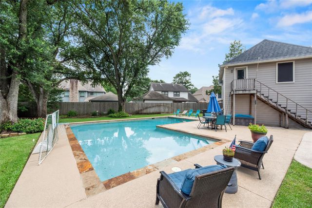 7806 Spruce Cove Drive, Houston, TX 77095