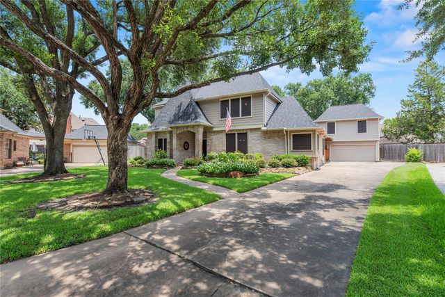 7806 Spruce Cove Drive, Houston, TX 77095