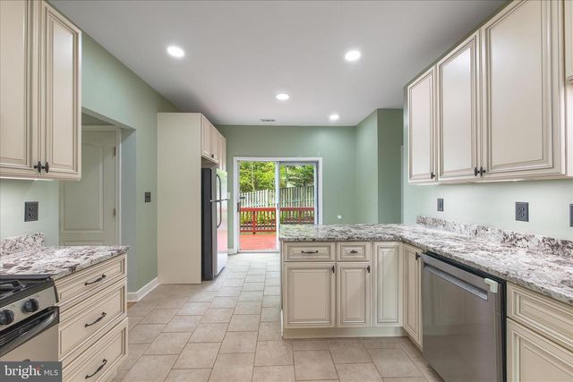 1805 DISNEY ESTATES CIR, Severn, MD 21144