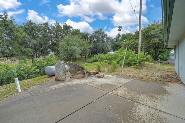 7357 Ridge Rd, Newcastle, CA 95658