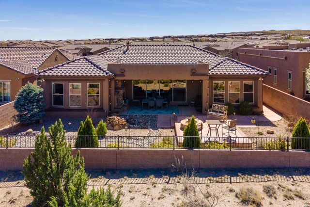 2235 Cebolla Creek Way NW, Albuquerque, NM 87120