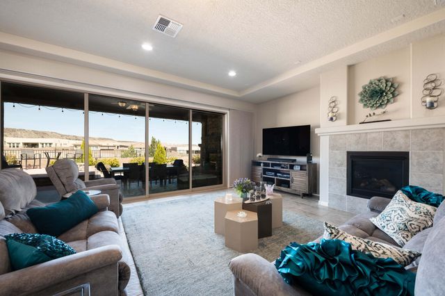 2235 Cebolla Creek Way NW, Albuquerque, NM 87120