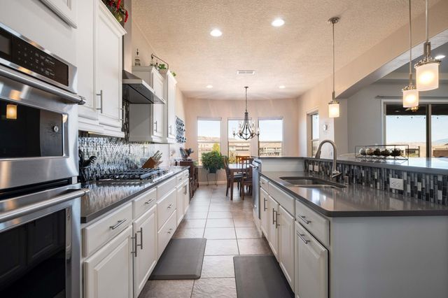 2235 Cebolla Creek Way NW, Albuquerque, NM 87120