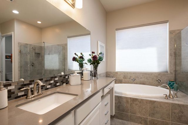 2235 Cebolla Creek Way NW, Albuquerque, NM 87120