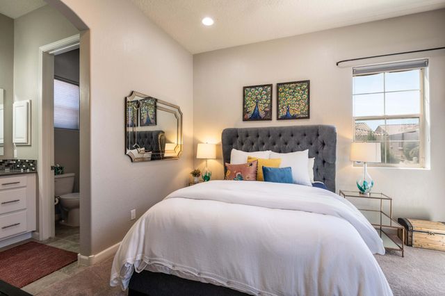 2235 Cebolla Creek Way NW, Albuquerque, NM 87120