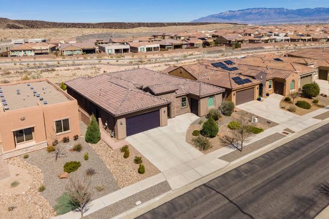 2235 Cebolla Creek Way NW, Albuquerque, NM 87120