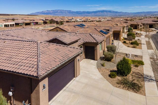 2235 Cebolla Creek Way NW, Albuquerque, NM 87120