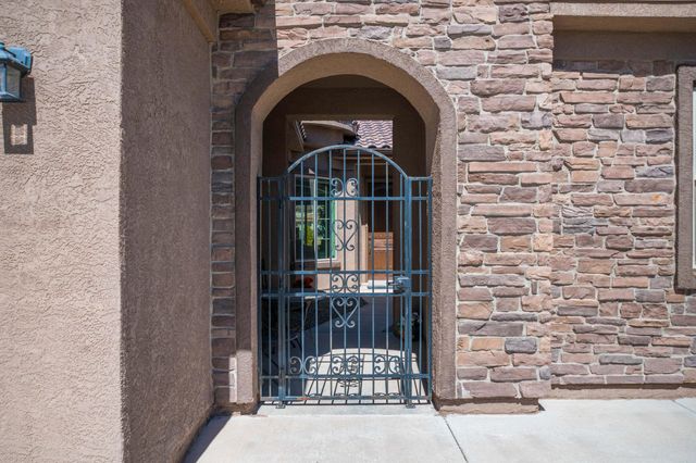 2235 Cebolla Creek Way NW, Albuquerque, NM 87120